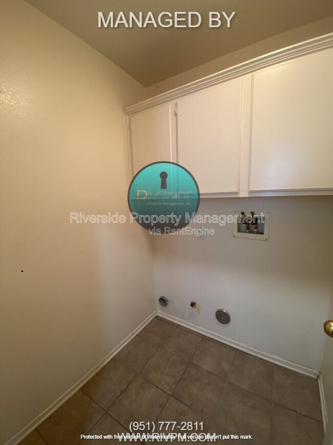 Building Photo - 1375 Williamsburg Ln