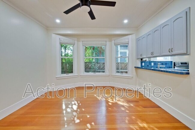 Building Photo - 315 Melville Ave