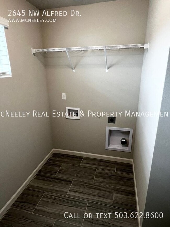 Building Photo - 2645 Alfred Dr