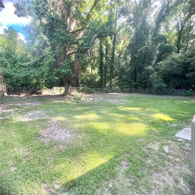 Building Photo - 2466 Madrid Dr