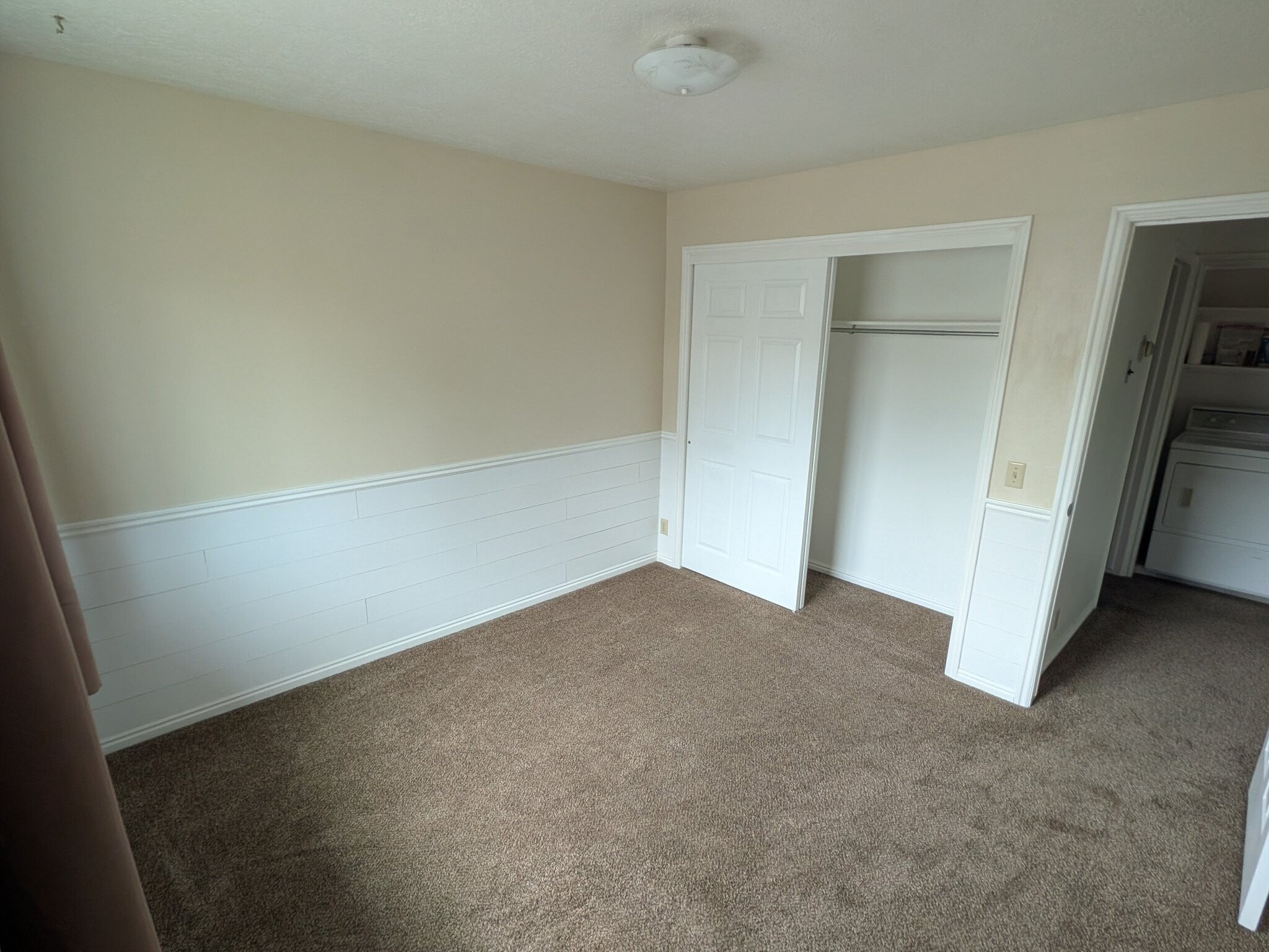 Building Photo - 186 W 1100 N
