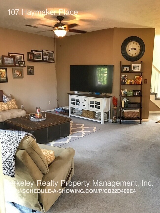 Building Photo - 107 Haymaker Place