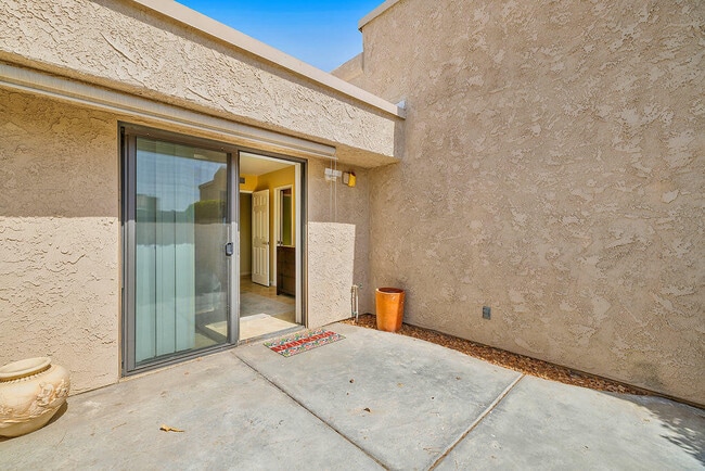 Building Photo - 68882 Cll Mula