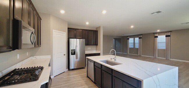 Building Photo - 8745 Boa Vis Ave
