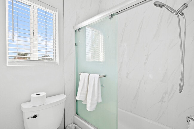 Building Photo - 1519 Walnut Ave