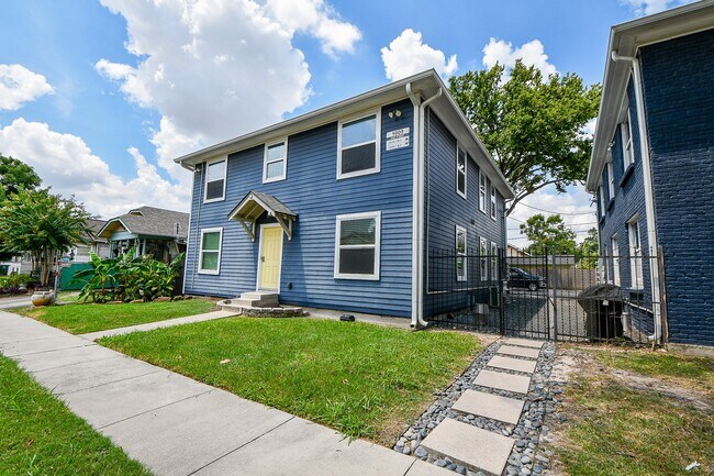 Building Photo - 1009 Enid St