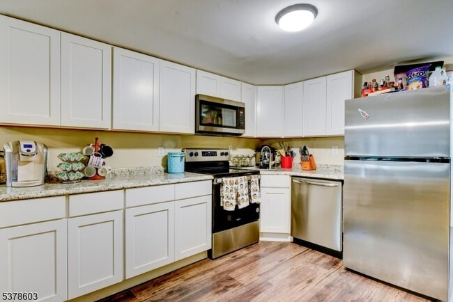 Building Photo - 605 County Rd 565