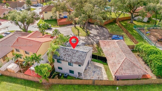 Building Photo - 11335 SW 74th Ln