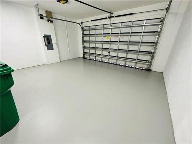 Building Photo - 3512 93rd Ave