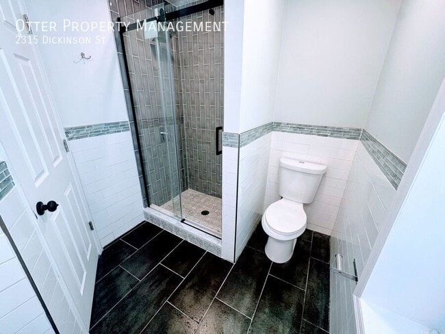 Building Photo - 2315 Dickinson St