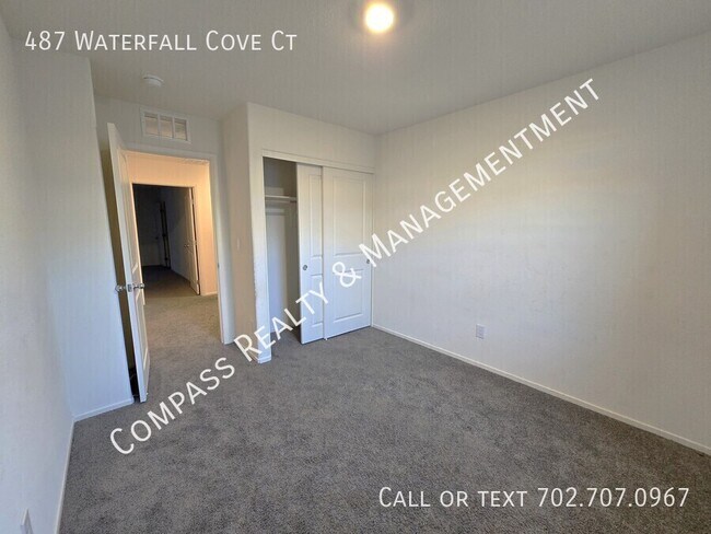 Building Photo - 487 Waterfall Cv Ct