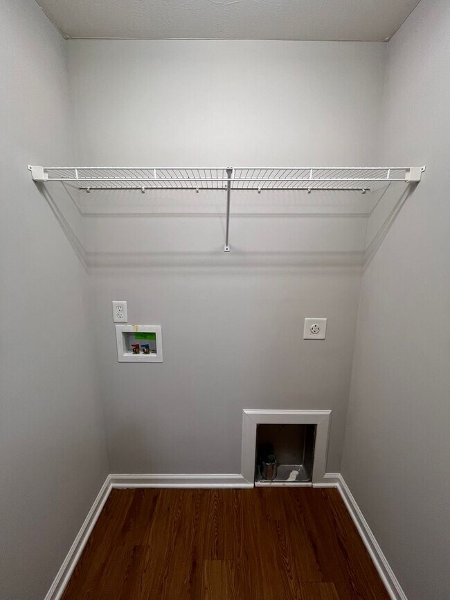 Building Photo - Upper Stone Apartments