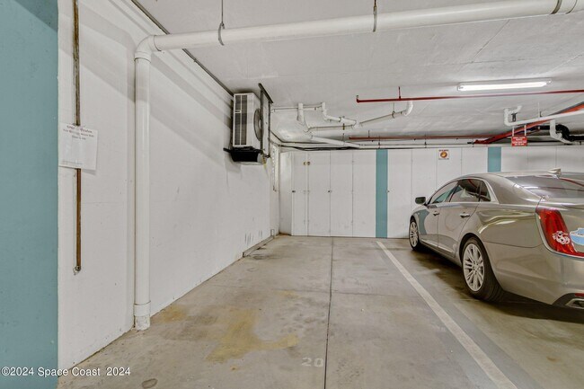 Building Photo - 2805 N Hwy A1A