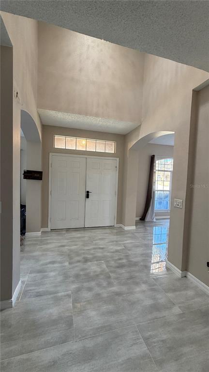 Building Photo - 2661 Plumberry Ave