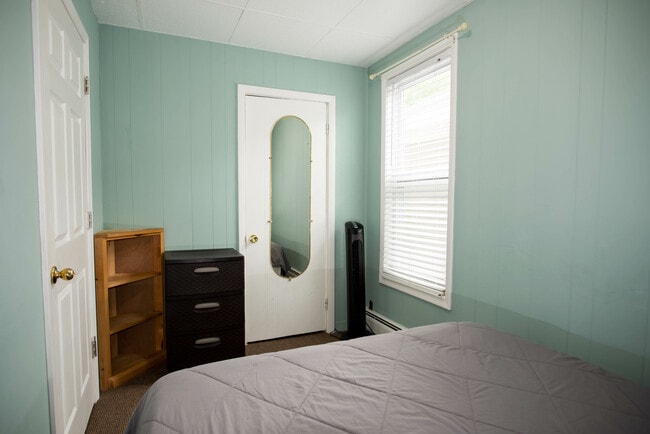 Building Photo - 42 Everett St