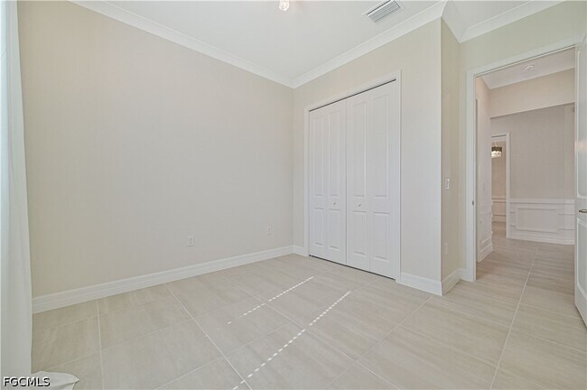 Building Photo - 13699 Blue Bay Cir
