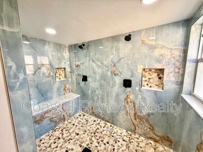 Building Photo - 8731 Huntfield St