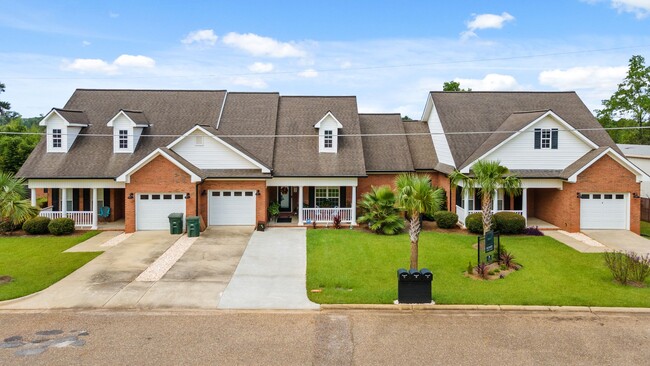 Primary Photo - Upgraded Luxury Townhouse