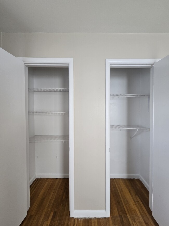 Building Photo - 333 N Colby Ave