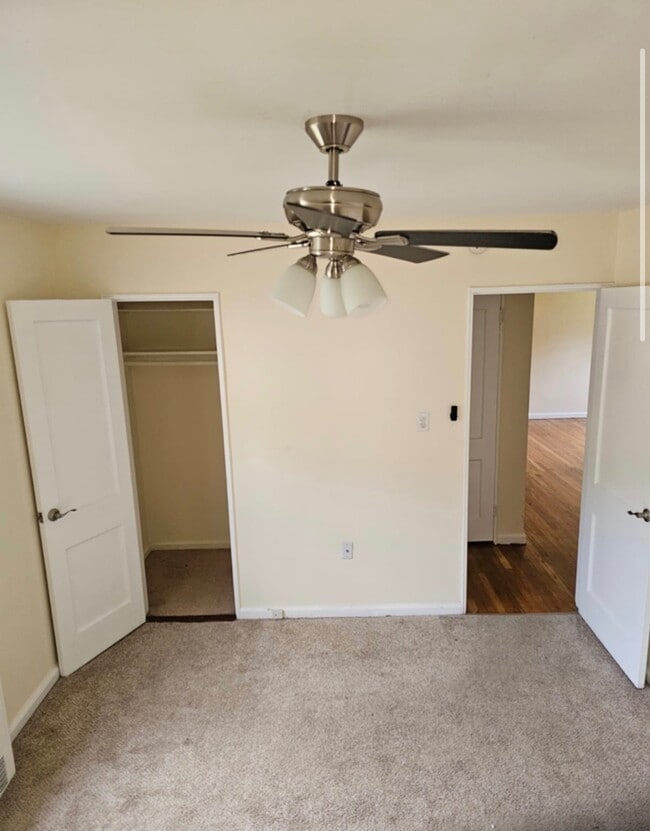 Building Photo - 9 Millers Ln