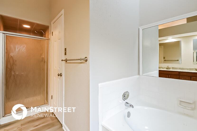 Building Photo - 2627 S Brompton Dr