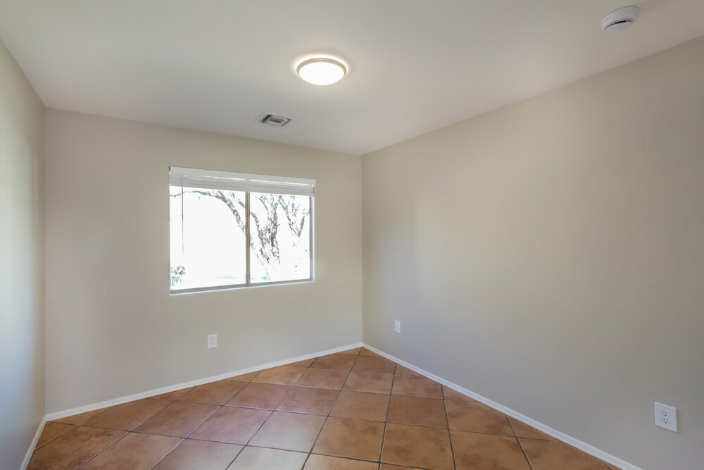 Building Photo - 2987 W Touring Pl