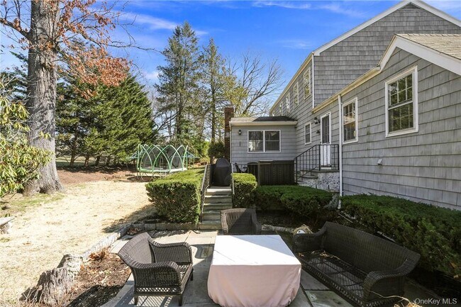 Building Photo - 59 Clinton Ave