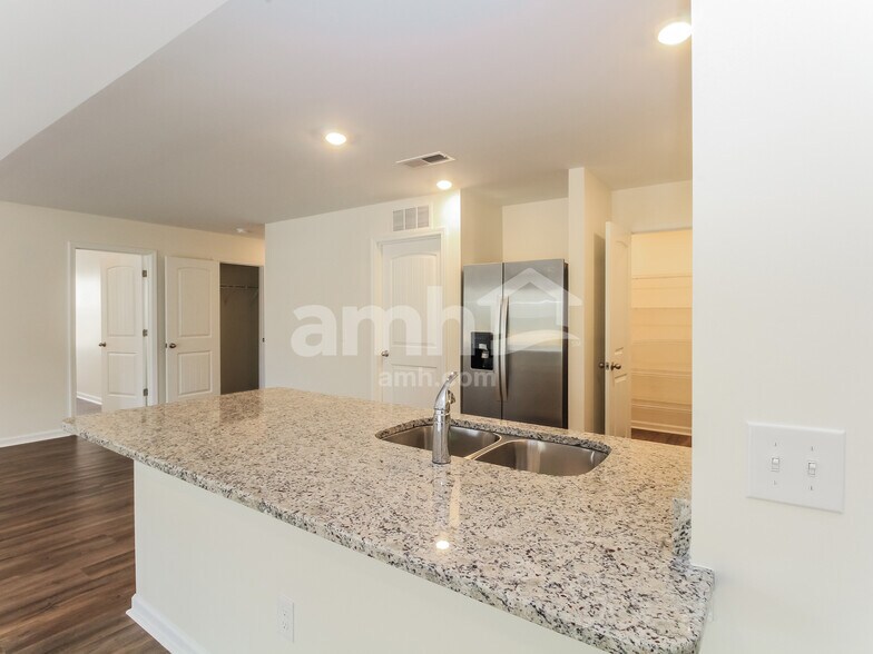 Building Photo - 1397 John Swann St