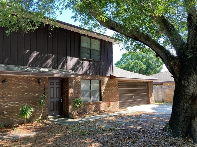 Primary Photo - 1802 Stewart Pl