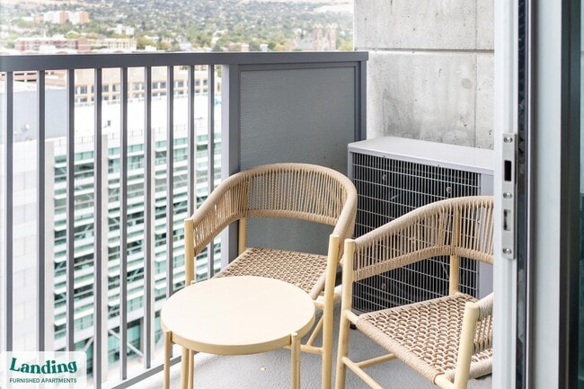 Building Photo - 151 S State St