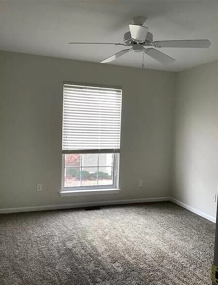 Building Photo - 20211 Chesapeake Cir