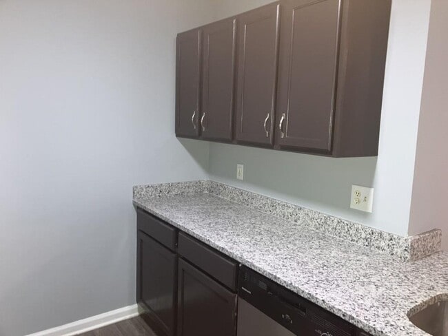 Building Photo - 7700 Bernardo Dr