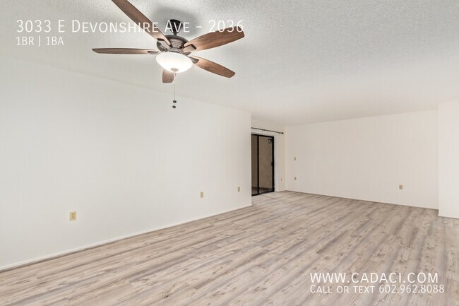 Building Photo - 3033 E Devonshire Ave