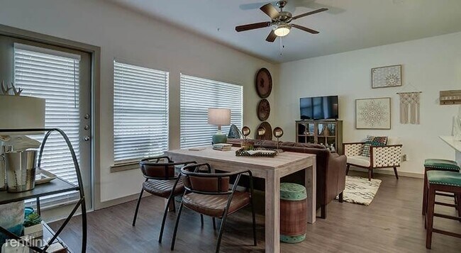 Building Photo - 2 br, 2 bath Condo - 27595 Interstate 10 W...