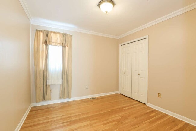 Building Photo - Welcome Home!