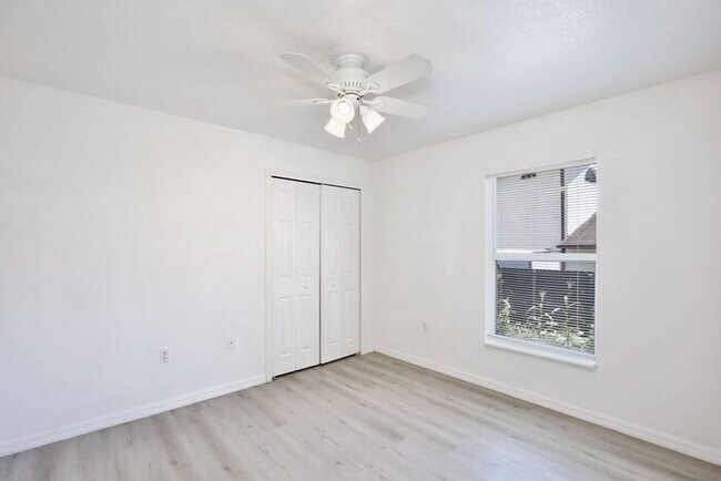 Building Photo - Stylish 3/2 + Office or Flex Space with Luxury Finishes & Spacious Open Layout