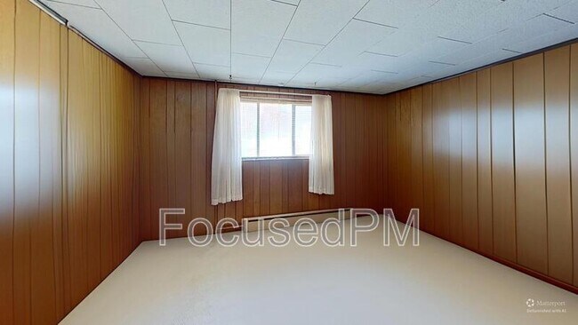 Building Photo - 4030 S Fox St