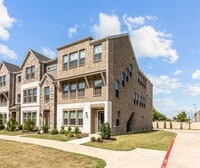 Building Photo - 801 Cassandra Ct