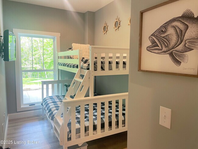 Building Photo - 84 Lakeside Dr