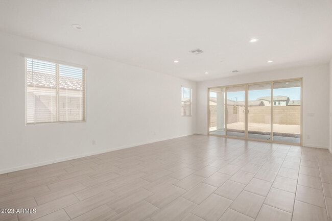 Building Photo - 2503 S 180th Dr