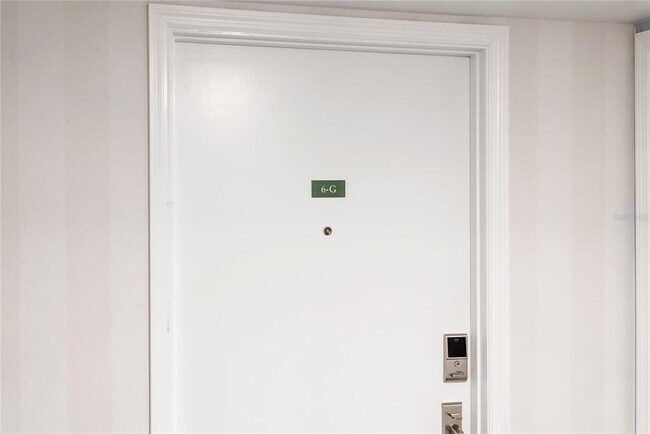 Building Photo - 1750 Benjamin Franklin Dr