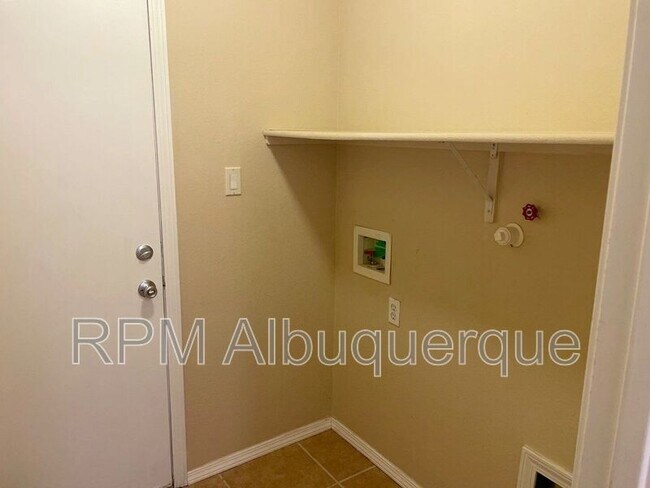 Building Photo - 2315 Iron Gate Trail SW
