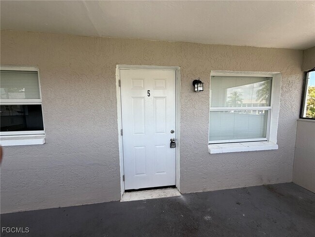 Building Photo - 11431 Char Ann Dr
