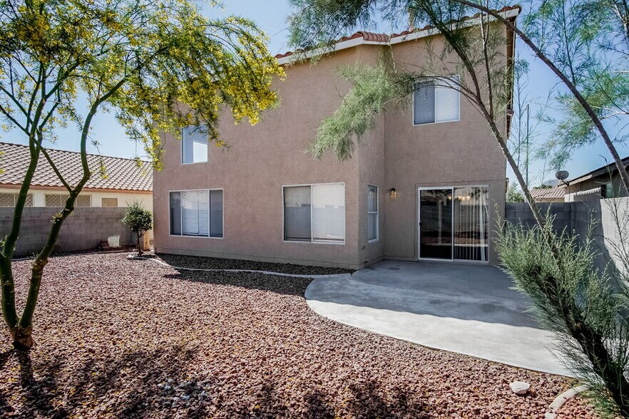 Building Photo - 716 Pine Field Ln