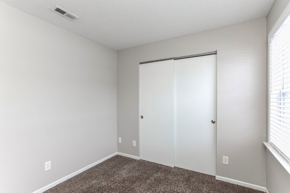 Building Photo - 728 Adagio Dr