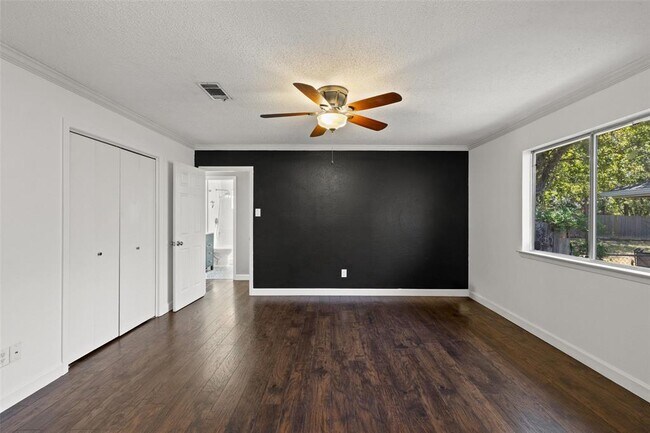 Building Photo - 2808 Firecrest Dr