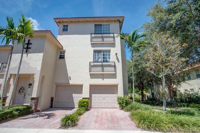 Building Photo - 1020 E Longport Cir