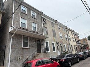 Building Photo - 214 Grape St