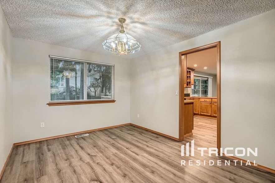 Building Photo - 515 SW 328th Ct