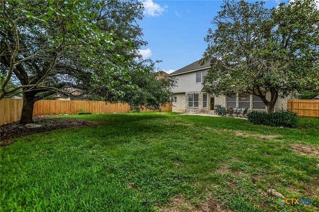 Building Photo - 2012 Wood Glen Dr